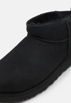 Ugg Classic Ultra Mini - Classic Ankle Boots - Black -Shein Fashion Store 00233df8a9cf461a8201fc31c5c71b11