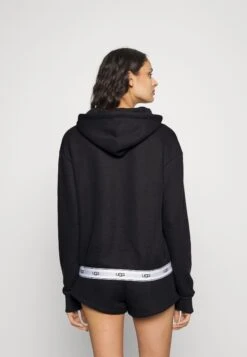 Ugg Lawna - Pyjama Top - Black 8 Ugg Lawna - Pyjama Top - Black -Shein Fashion Store 01fca1f7ec2241289d561a5a8a5f745e