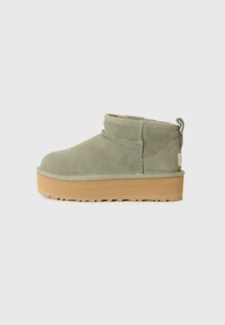 Ugg CLASSIC ULTRA MINI UNISEX - Classic Ankle Boots - Moss Green