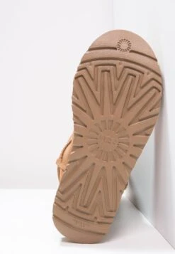 Ugg Bailey Bow - Classic Ankle Boots - Chestnut 10 Ugg Bailey Bow - Classic Ankle Boots - Chestnut -Shein Fashion Store 0b6a2300fe7047baaf0b63fcb01e6b42