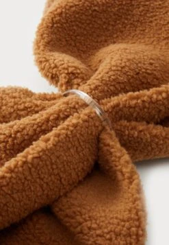 Ugg FLUFF SCALLOPED SCARF UNISEX - Scarf - Chestnut -Shein Fashion Store 11101a3e61be40a28f3b96820e503e25