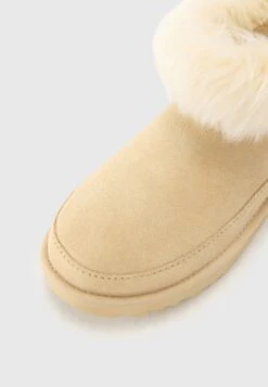 Ugg CLASSIC CHALET - Winter Boots - Sandcastle -Shein Fashion Store 173c9f2551ce435c8c92e341c2037775