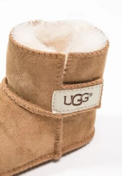 Ugg Erin - First Shoes - Chestnut 11 Ugg Erin - First Shoes - Chestnut -Shein Fashion Store 18bcdd867f54470eb860482ffd3ea97d