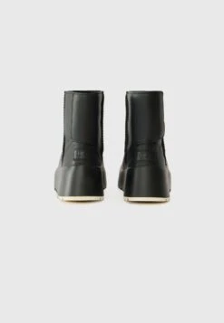 Ugg CLASSIC STREETSCAPE - Winter Boots - Black/jasmine 8 Ugg CLASSIC STREETSCAPE - Winter Boots - Black/jasmine -Shein Fashion Store 1a27c7cd5d3649ca82facd94f18c4a16