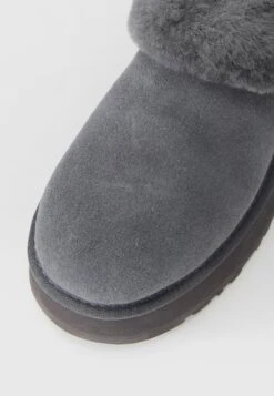 Ugg TAZZELLE - Winter Boots - Obsidian 15 Ugg TAZZELLE - Winter Boots - Obsidian -Shein Fashion Store 1b6f079bcb58441483be62df3c1745be