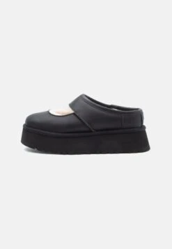 Ugg BEA MARY JANE - Ankle Strap Ballet Pumps - Black