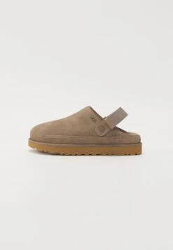 Ugg GOLDENSTAR - Slippers - Black -Shein Fashion Store 1f475cbbd3a843459a216442df0a7fe4 1