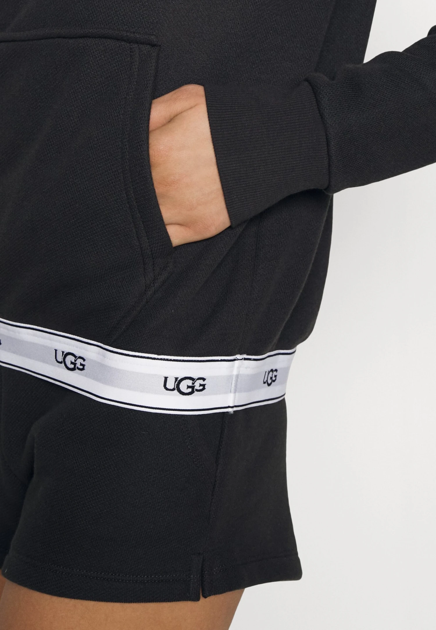 Ugg Lawna - Pyjama Top - Black 6 Ugg Lawna - Pyjama Top - Black - Image 6