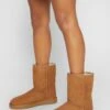 Ugg Classic Short - Classic Ankle Boots - Chestnut