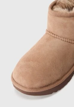 Ugg CLASSIC MINI II UNISEX - Classic Ankle Boots - Rocky Oak -Shein Fashion Store 326a8e4a517e4671aaf439697ebd702d