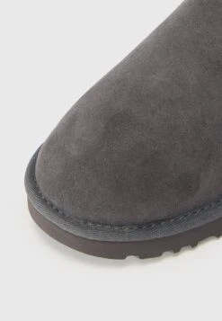 Ugg MINI BAILEY BOW II - Winter Boots - Obsidian 16 Ugg MINI BAILEY BOW II - Winter Boots - Obsidian -Shein Fashion Store 344910e93d5c4815aacc58f124f1a7b0