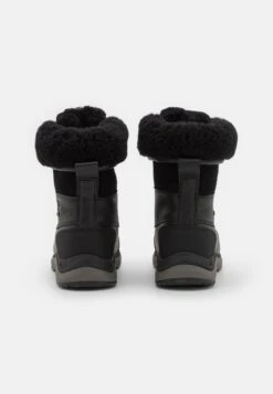 Ugg Adirondack - Winter Boots - Black -Shein Fashion Store 3570f1eb0c82496a80ed41da7cb8b09a