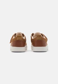 Ugg Rennon Unisex - Trainers - Chestnut -Shein Fashion Store 357cc2fd6edf4497b587667710b39fd8