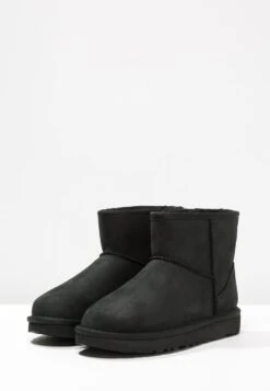 Ugg Classic Mini - Classic Ankle Boots - Black -Shein Fashion Store 3d41cc8a8bc34c87a48058f912fd91c4