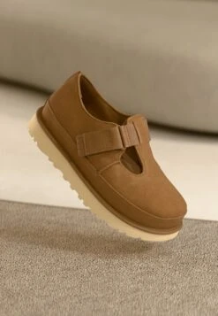 Ugg GOLDENSTAR MARY JANE - Ankle Strap Ballet Pumps - Chestnut