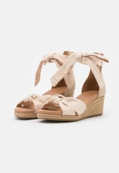 Ugg Yarrow - Platform Sandals - Natural -Shein Fashion Store 4cd6ea1d51b24905b76bec088f27f37f