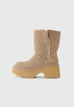 Ugg NEW HEIGHTS CUFF - Winter Boots - Chestnut -Shein Fashion Store 4d46ef598c2a42b1b7e6be864fea79de