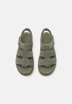 Ugg Goldenstar Strap - Sandals -Shein Fashion Store 4dd1d4bf97884018a1909195c5d981e0