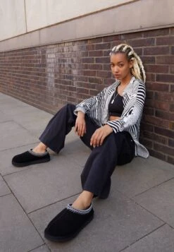 Ugg TASMAN - Slippers - Black