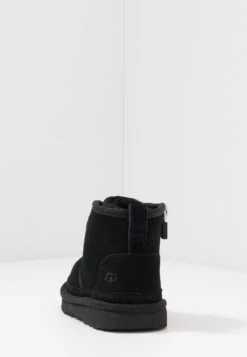 Ugg Neumel - Lace-Up Ankle Boots - Black -Shein Fashion Store 5403707c494e4e3fa14a662e91514fbe