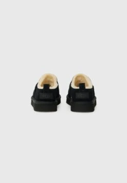 Ugg CLASSIC MICRO UNISEX - Slippers - Black -Shein Fashion Store 551e0ba2faa2462697576d9e96e4c11d