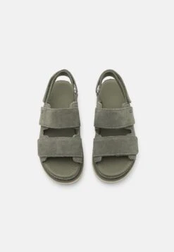 Ugg Goldenstar - Platform Sandals - Moss Green -Shein Fashion Store 5e146a99742f490bb108f00feeebaea4