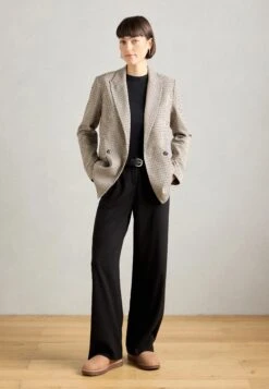 Ugg CLASSIC ULTRA MINI - Winter Boots - Rocky Oak -Shein Fashion Store 6e81c9ec41fc497a960216d2096d8493