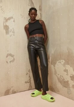 Ugg Foamo Slide - Mules - Pale Chartreuse -Shein Fashion Store 708d8c59f1da4492a596a3b913b529a7