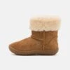 Ugg SAMMEE UNISEX - Baby Shoes - Chestnut