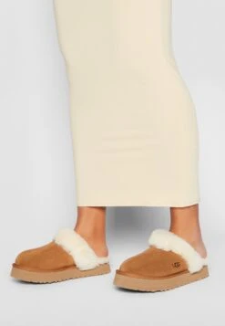 Ugg DISQUETTE - Slippers - Chestnut -Shein Fashion Store 782dfabe821143a7871b7f0296d5f8bf