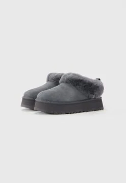 Ugg TAZZELLE - Winter Boots - Obsidian 16 Ugg TAZZELLE - Winter Boots - Obsidian -Shein Fashion Store 7e2ccb63af4844cb95e5452ab5c5bdfe