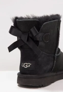 Ugg MINI BAILEY BOW II - Classic Ankle Boots - Black -Shein Fashion Store 820419c96ada4096b4559a591540331c