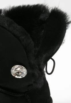 Ugg Bailey - Winter Boots - Black -Shein Fashion Store 853385b63d2344cfad9bff8e1c438eba