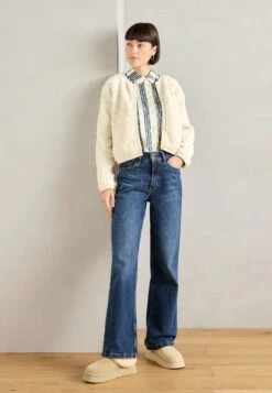 Ugg TAZZELLE - Winter Boots - Mustard Seed -Shein Fashion Store 86d0066dac5a4b9bada221bc0d01670e