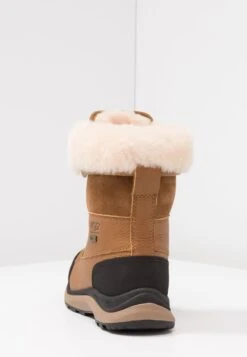 Ugg Adirondack - Winter Boots - Chestnut -Shein Fashion Store 87e76589e8f44584866488c6279b74f7