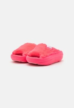 Ugg Foamo Slide - Slippers - Super Coral 8 Ugg Foamo Slide - Slippers - Super Coral -Shein Fashion Store 8ff74cdd51e34885bd46fa6668dbfc75