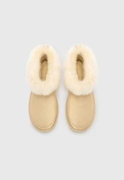 Ugg CLASSIC CHALET - Winter Boots - Sandcastle -Shein Fashion Store 91ea0d6166a941a18d9efc1eb6b54978