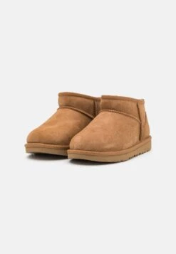 Ugg Classic Ultra Mini Unisex - Classic Ankle Boots - Chestnut -Shein Fashion Store 92adb5af0cc64424aa7ab38433116d04