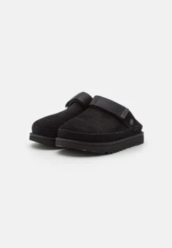 Ugg GOLDENSTAR - Slippers - Black -Shein Fashion Store 935205a1058546ac9bdef72f39148e4f