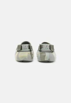 Ugg Sport Yeah Camopop - Pool Slides -Shein Fashion Store 9925edd99f1b47908e82f403a8c961be