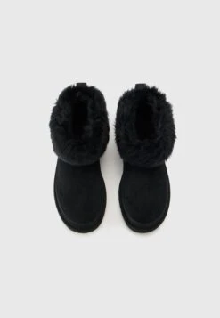 Ugg CLASSIC CHALET - Winter Boots - Black -Shein Fashion Store 99c7ed5319fe429a90b7bd6e25b4a8a2