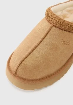 Ugg TAZZ DAZZLE - Clogs - Chestnut -Shein Fashion Store 9d8b1516a67c4d57b8cac85327d7c969