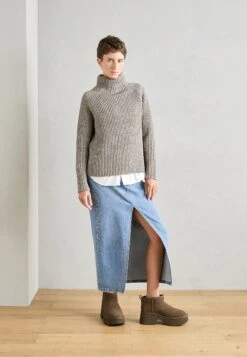 Ugg CLASSIC ULTRA MINI - Ankle Boots - Hickory -Shein Fashion Store 9f7e79c3141b4257a6d1cbdbc269439e