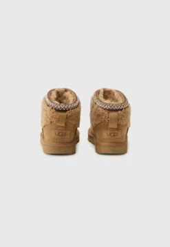 Ugg CLASSIC ULTRA MINI UNISEX - Winter Boots - Chestnut -Shein Fashion Store a6368514d3cc45329d8c2bfe79047334