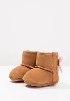 Ugg Jesse Bow Ii - First Shoes - Chestnut -Shein Fashion Store a876b55cf4d1436f9e615b1a68ebce4a