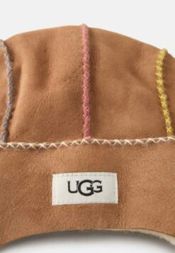 Ugg TRAPPER WITH STITCH - Beanie - Chestnut -Shein Fashion Store ac3c13e21ce944f7a751268d8120d800