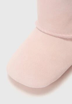 Ugg BAILEY - First Shoes - Ribbon Candy -Shein Fashion Store b1ba69725b554c6aba973524680b0b30