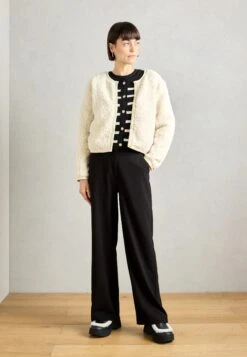 Ugg ESMEE - Clogs - Black -Shein Fashion Store b45906f0ee6243baaaa17052743812ae