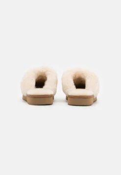 Ugg Cozy - Slippers - Cream -Shein Fashion Store b5571a74f6324f21a1659713442b57c9