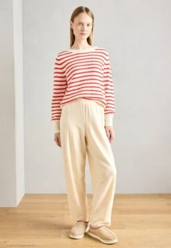 Ugg TASMAN II - Mules - Sand/dark Cherry -Shein Fashion Store bf0abd1deddb4ed7adad421cc962b252